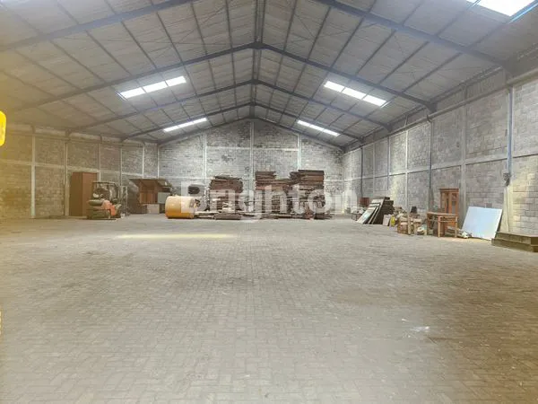 image DISEWAKAN GUDANG LUAS 902M², LOKASI STRATEGIS DEKAT KALIANAK! (4)