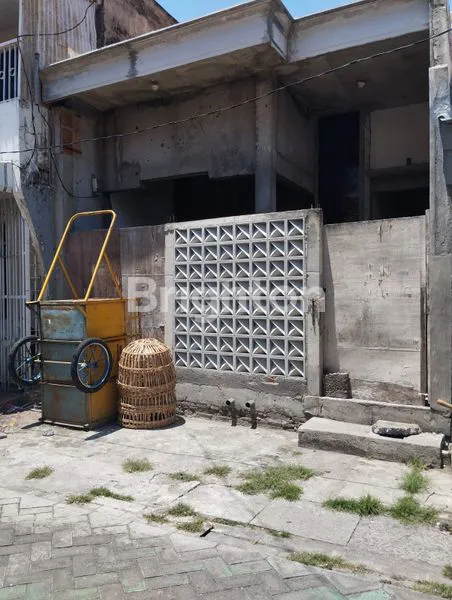 image RUMAH DEKAT PUSAT KOTA SURABAYA (1)