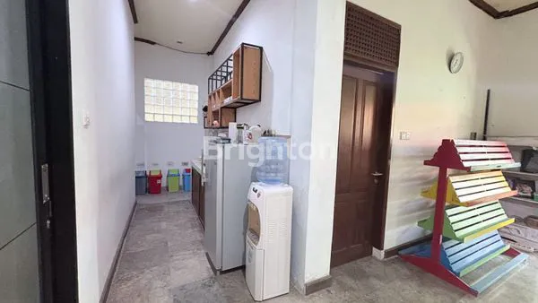 image 4 BR HOUSE UNFURNISHED IN TUKAD BALIAN ONLY 10 MINUTES TO MERTASARI BEACH SANUR (2)