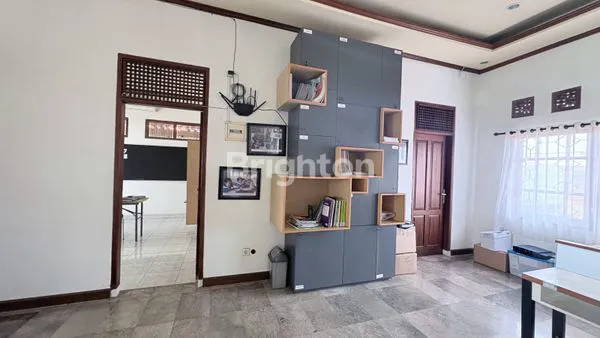 image 4 BR HOUSE UNFURNISHED IN TUKAD BALIAN ONLY 10 MINUTES TO MERTASARI BEACH SANUR (6)