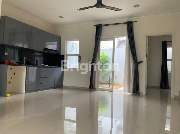 image RUMAH MINIMALIS MODERN 2 LANTAI LEBAR 7 HADAP BARAT DAYA (5)