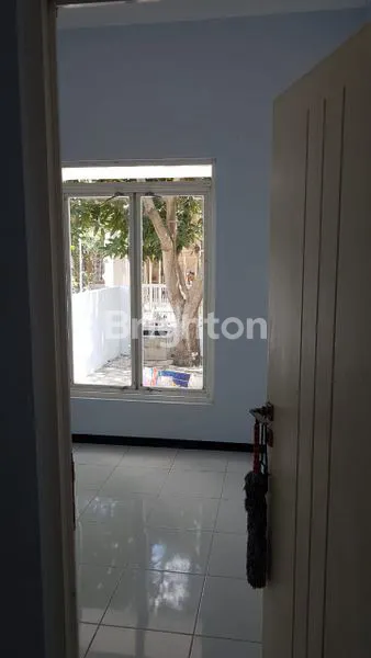 image HABIS RENOV SIAP HUNI SURABAYA BARAT (3)