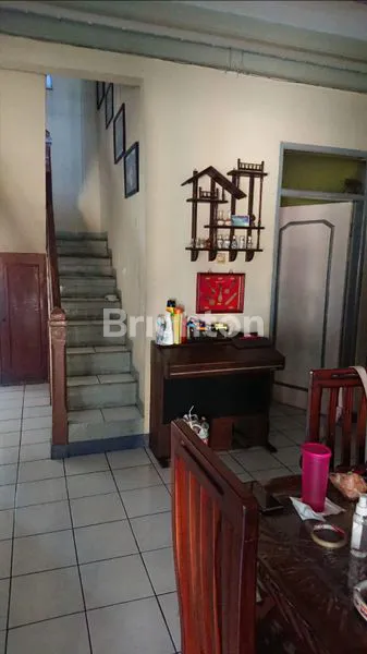 image RUMAH BESAR + KOS AKTIF DI SAYAP MARTANEGARA - LOKASI FAVORIT BANDUNG (6)