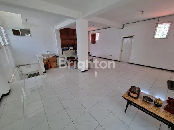 image RUMAH AREA BUNGA BUNGA 3 LANTAI (2)