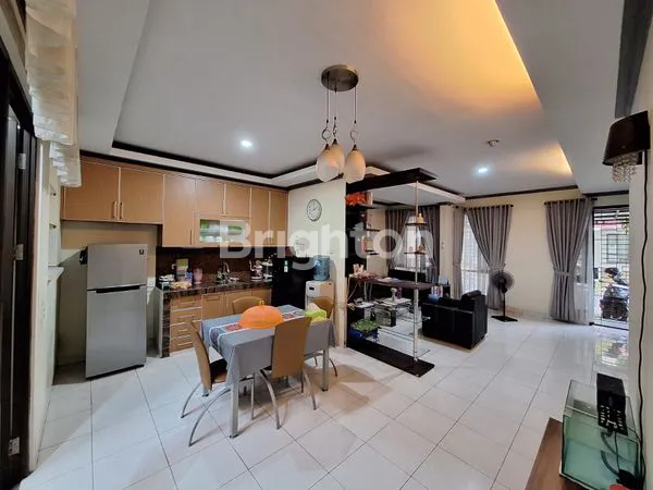 image RUMAH 2 LANTAI DI BSD, LT 128M², HARGA NEGO (5)