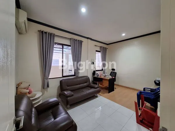 image RUMAH 2 LANTAI DI BSD, LT 128M², HARGA NEGO (3)