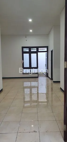 image RUMAH BARU RENOVASI SIAP HUNI (2)