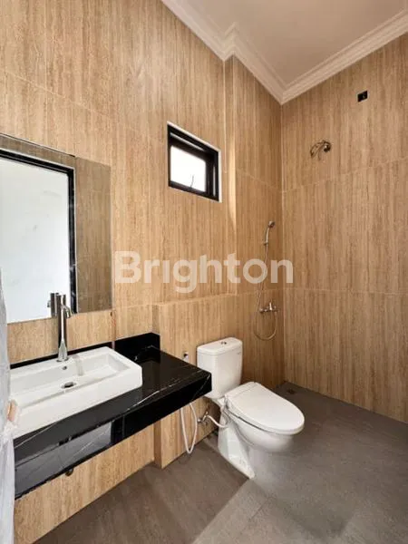 image RUMAH BARU BABATAN PANTAI DEKAT PAKUWON CITY , MERR , GRAND PENINSULA , GALAXY MALL , DHARMAHUSADA INDAH (4)