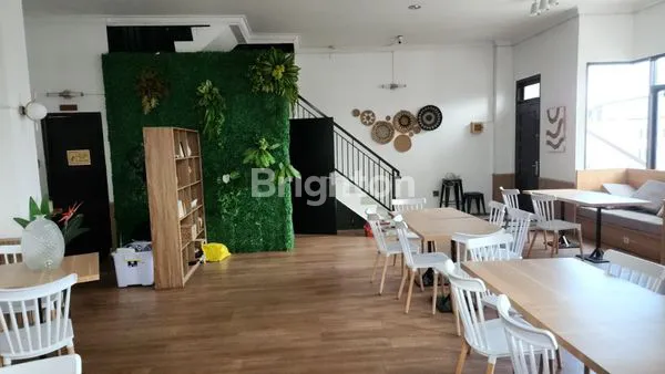 image RUKO STRATEGIS DI KOTA SAMARINDA – LOKASI PREMIUM, COCOK UNTUK KAFE, SALON & BERBAGAI USAHA (4)