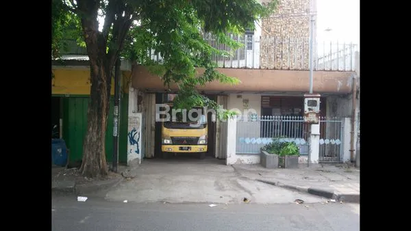 image GUDANG + KANTOR , ADA 2UNIT CONNECTING , BISA BELI SALAH SATU AJA (LT. 341 + LT. 170) >>>  LOKASI STRATEGIS DI PUSAT KOTA JALAN SIMOKERTO (RAYA NOL JALAN) , SURABAYA UTARA (1)