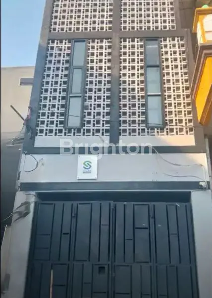 image RUKO 3 LANTAI STRATEGIS, KEBAYORAN BARU, JAKARTA SELATAN. (2)