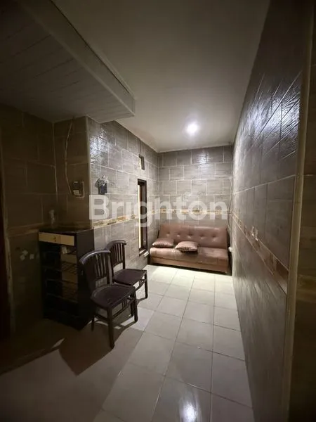 image DISEWAKAN RUMAH BERLOKASI STRATEGIS DI BUDUK KUTA UTARA (3)