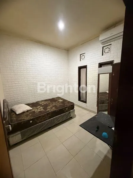 image DISEWAKAN RUMAH BERLOKASI STRATEGIS DI BUDUK KUTA UTARA (6)