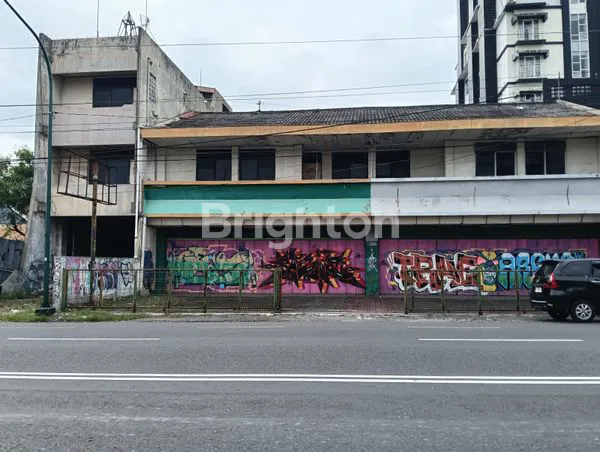 image RUKO PREMIUM DI JL. HOSCOKROMINOTO, LT 1700M² (1)