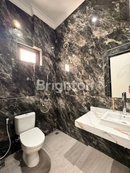 image RUMAH BARU BABATAN PANTAI DEKAT PAKUWON CITY , MERR , GRAND PENINSULA , GALAXY MALL , DHARMAHUSADA INDAH (2)