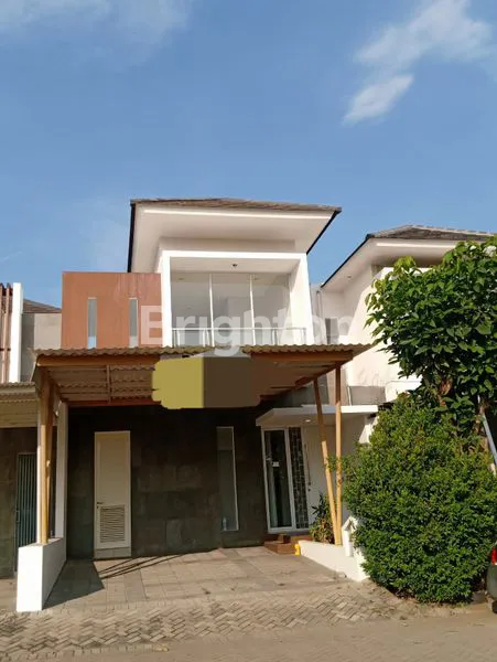 image CIAMIK RUMAH ROYAL RESIDENCE CANAL PARK (1)