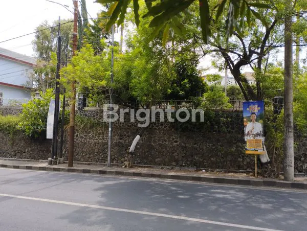 image HOTEL LEGENDARIS  DEKAT ALUN ALUN KOTA BATU (4)