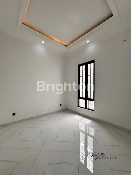 image HUNIAN SEMI-KLASIK MEWAH DI SURABAYA TIMUR (4)