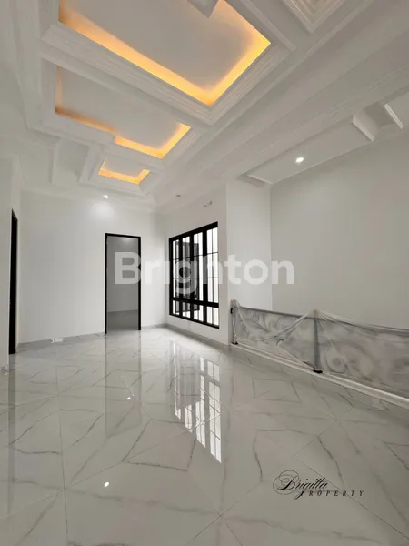 image HUNIAN SEMI-KLASIK MEWAH DI SURABAYA TIMUR (6)