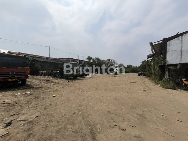 image GUDANG LOKASI STRATEGIS DI RAYA MARGOMULYO SURABAYA  (2)