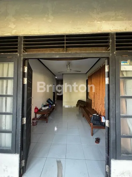image RUMAH 2 LANTAI DENGAN BANGUNAN KOKOH SIAP HUNI, DI JALAN TABRANI AHMAD (3)