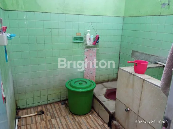 image DI JUAL RUMAH ASRI DAN LUAS DI COLOMADU  (8)