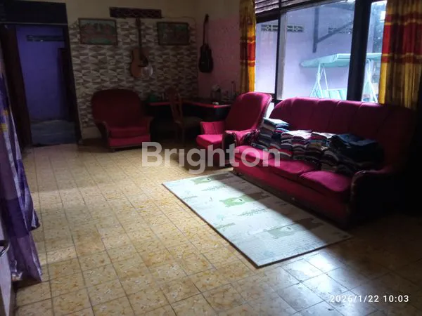 image DI JUAL RUMAH ASRI DAN LUAS DI COLOMADU  (5)