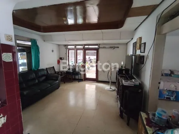 image RUMAH LUAS 720M² DI SIDOARJO, 5 KT & KANTOR (7)