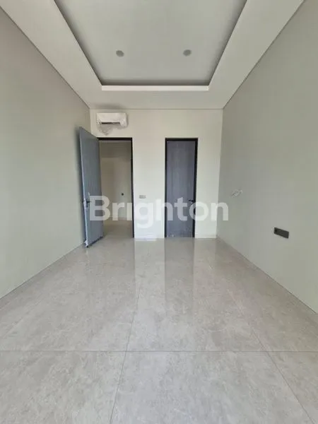 image RUMAH QUEEN STONE CITRALAND (5)