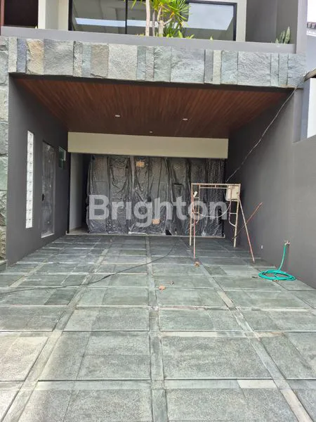 image RUMAH QUEEN STONE CITRALAND (2)