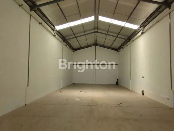 image GUDANG BARU SURABAYA, LT 466M² LB 300M² (2)