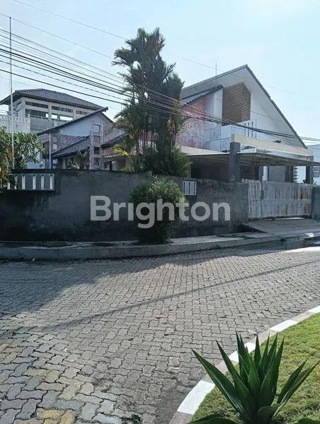 image RUMAH, 1 1/2 LANTAI, SIAP HUNI, BEBAS BANJIR (1)