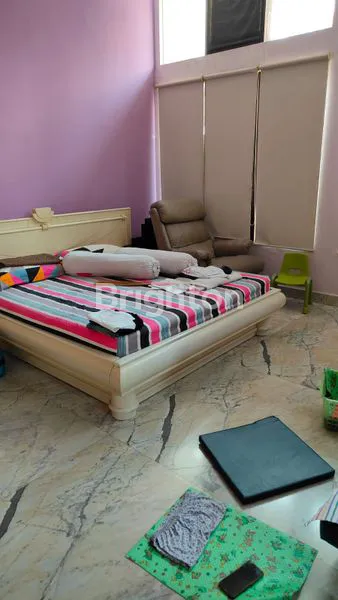 image RUMAH, 1 1/2 LANTAI, SIAP HUNI, BEBAS BANJIR (8)