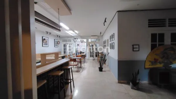 image RUMAH STRATEGIS  TOMANG 2 LANTAI COCOK UNTUK HUNIAN DAN USAHA (5)