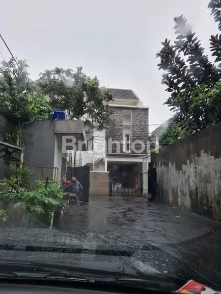 image RUMAH KEMANG TIMUR, 4 KT, KOLAM RENANG, SHM (1)