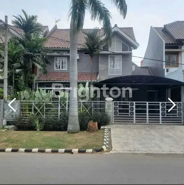 image RUMAH MEWAH 4+1 KT DI KEMANG PRATAMA BEKASI (1)
