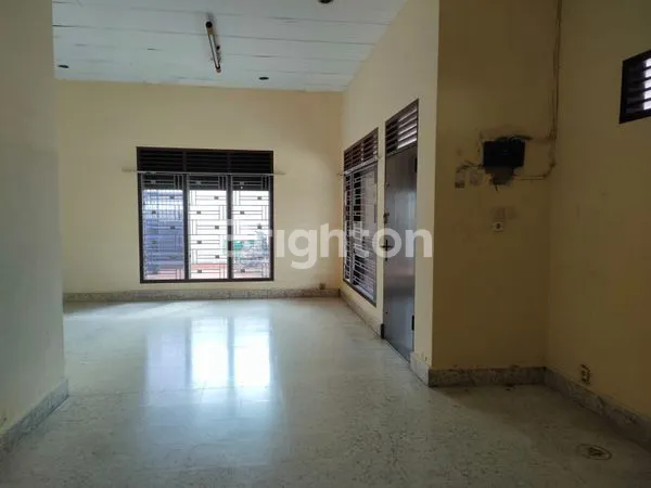 image RUMAH LUAS JALAN ABDULLAH LUBIS (8)