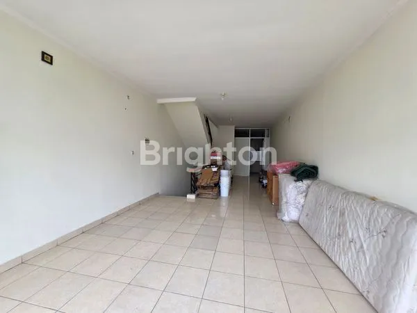 image RUKO HADAP JALAN, PARAMOUNT 7CS, DEKAT PASAR MODERN PARAMOUNT (5)