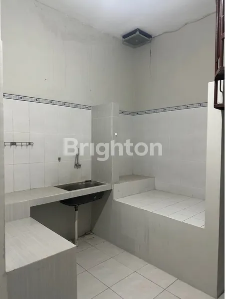 image RUMAH TAMAN PONDOK INDAH WIYUNG (6)