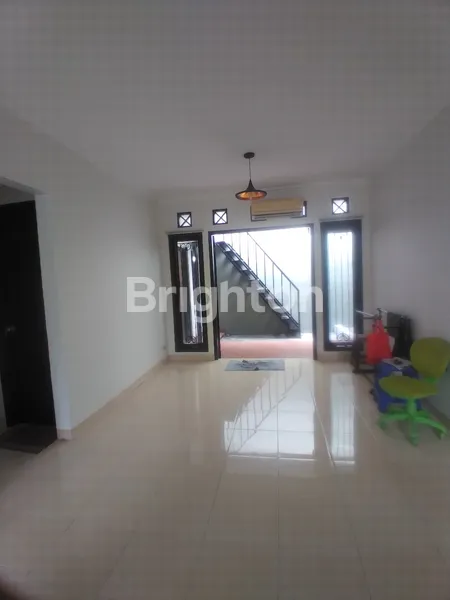 image RUMAH SIAP HUNI JL IKAN2 PREMIUM DKT TAMAN BERMAIN STRATEGIS EKONOMIS (7)