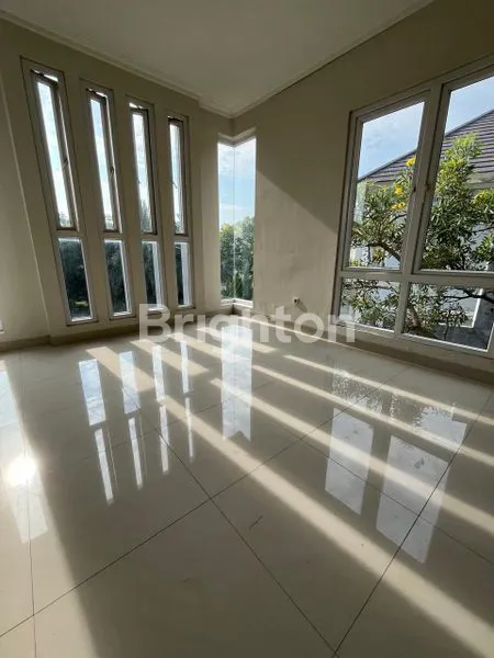image RUMAH MEWAH SIAP HUNI KOTA WISATA (1)