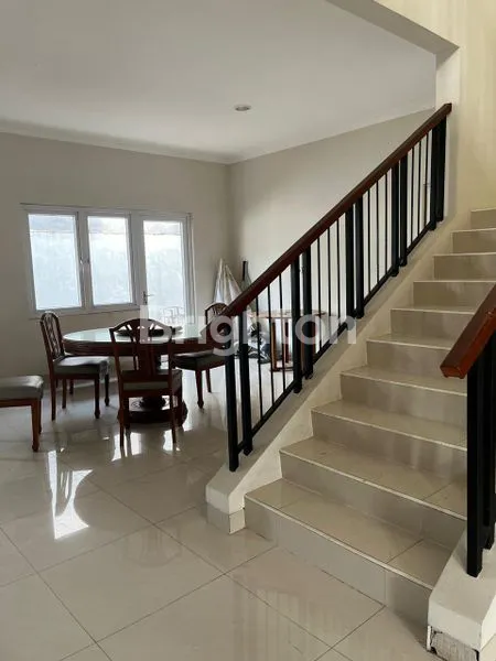 image RUMAH MEWAH SIAP HUNI KOTA WISATA (6)