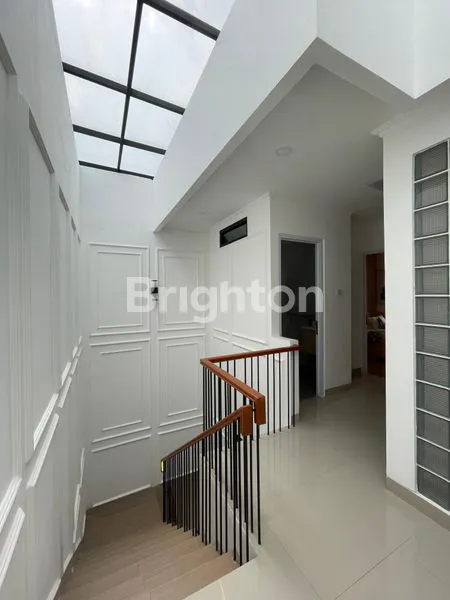 image HUNIAN BRAND NEW EUROPEAN STYLE LIVING SELANGKAH KE PONDOK INDAH CIPUTAT TANGERANG SELATAN (6)