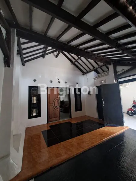 image RUMAH JARANG ADA AREA BUNGA-BUNGA SIAPA CEPAT DIA DAPAT DEKAT SUHAT DEKAT UB (UNIVERSITAS BRAWIJAYA) (2)