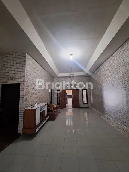 image RUMAH JARANG ADA AREA BUNGA-BUNGA SIAPA CEPAT DIA DAPAT DEKAT SUHAT DEKAT UB (UNIVERSITAS BRAWIJAYA) (3)