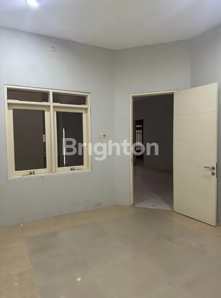 image RUMAH TAMAN PONDOK INDAH WIYUNG (5)