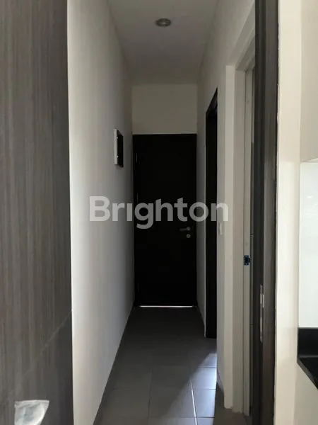 image RUMAH CANTIK ELEGAN 3 LANTAI HIERA WELTON BSD (4)