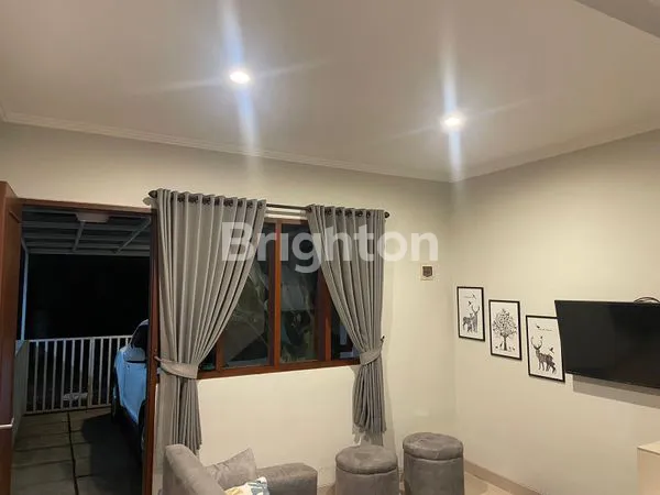 image DIJUAL RUMAH 2 LANTAI SIAP HUNI DI TABANAN (2)