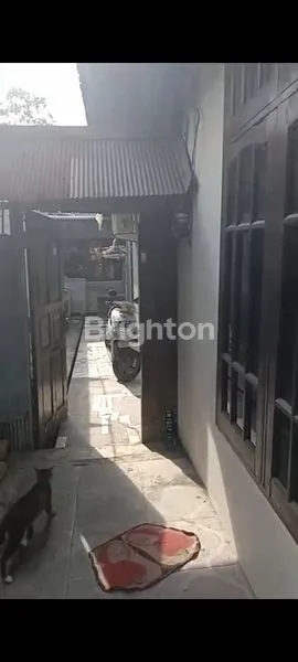 image RUMAH PINGGIR JALANAN BESAR (2)