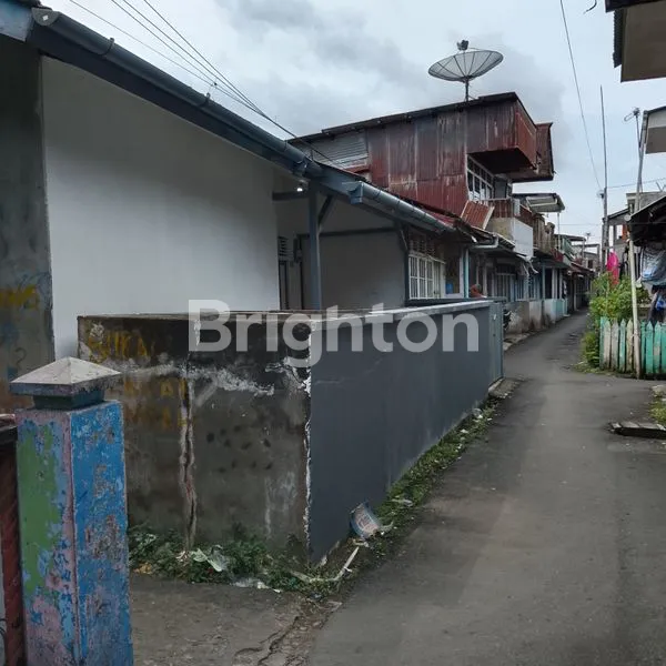 image RUMAH 2 LANTAI,LANTAI PAPAN DI JALAN GUSTI SITUT MAHMUD (7)